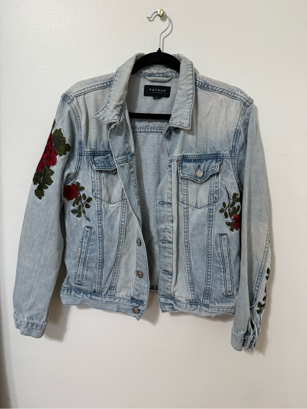 PacSun Light Wash Denim Jean Jacket with Red Rose Embroidery